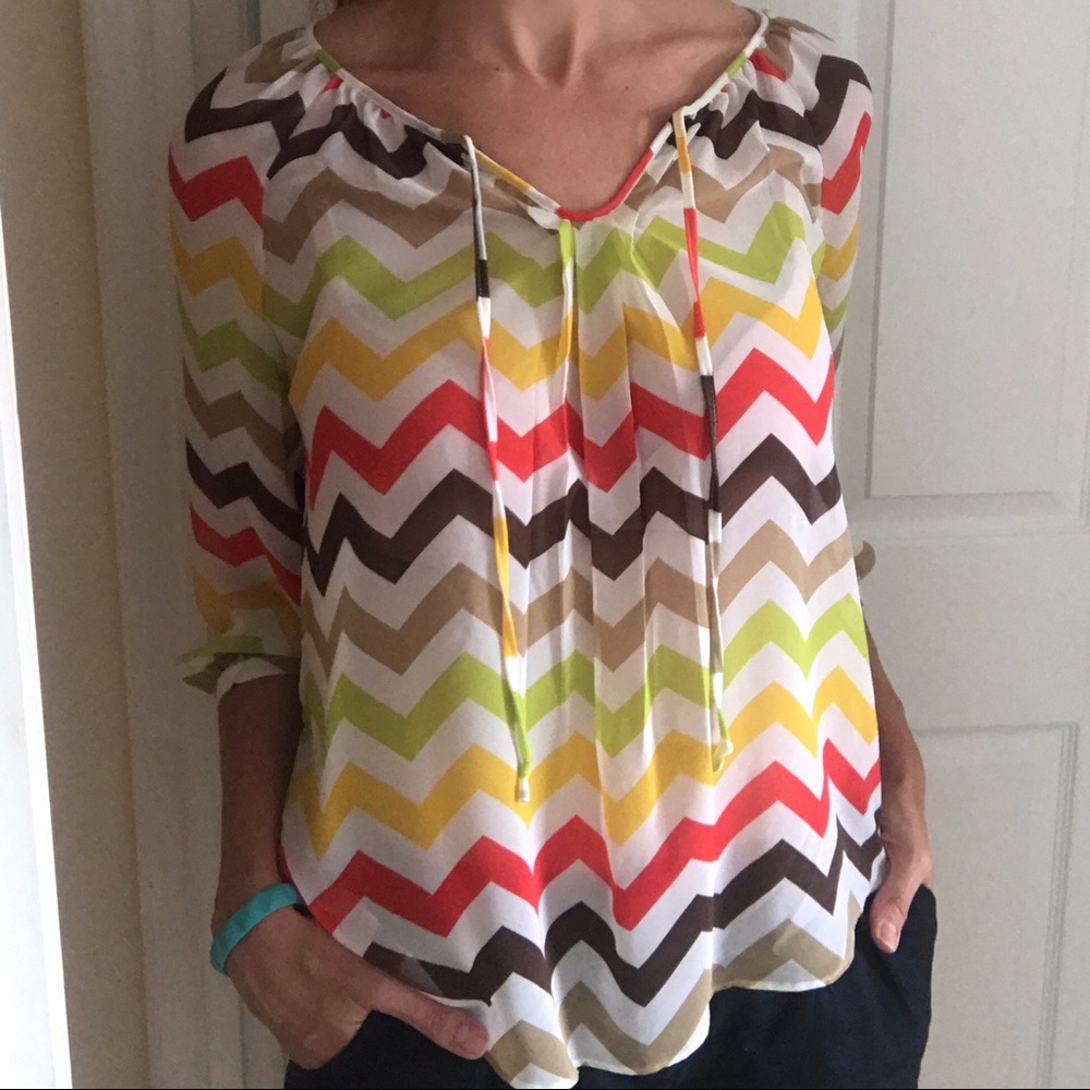 ⭐️Zac & Rachel Chevron 3/4 Sleeve Blouse B1